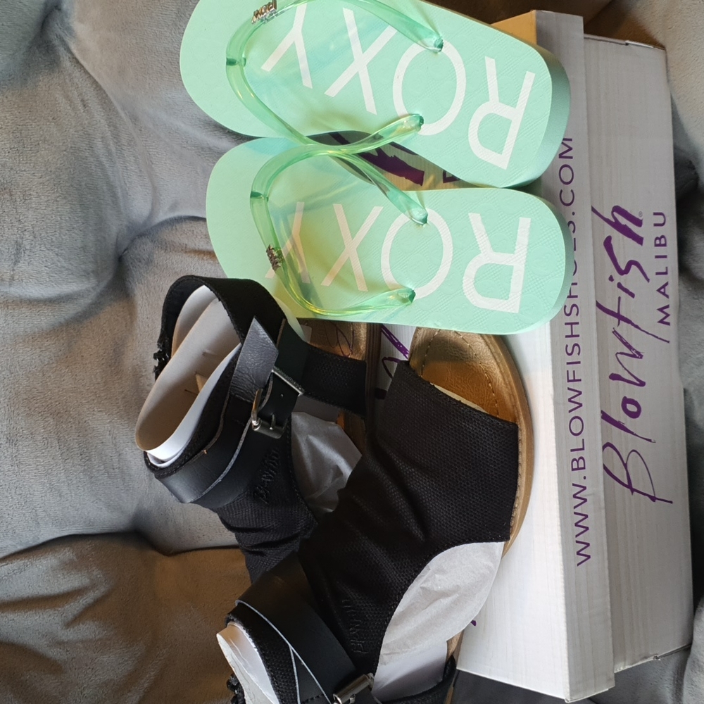2 pair Summer shoe Bonanza! Get em BOTH! 🩴🖤